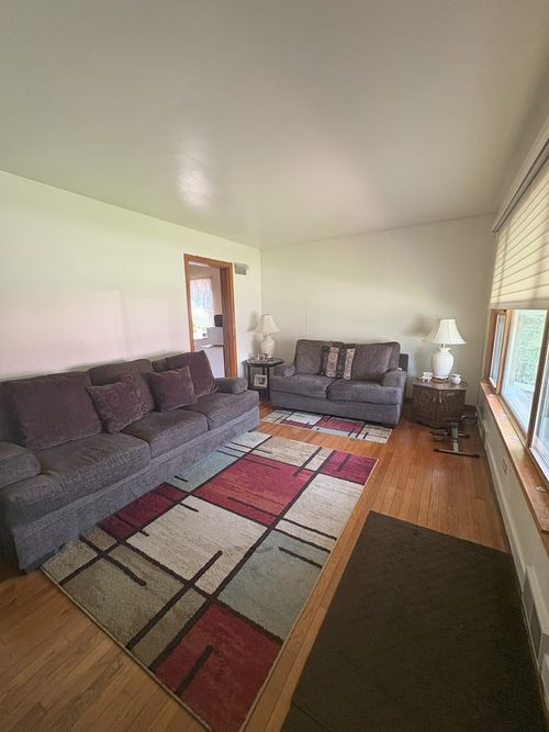 3139 Dora St, Franklin Park, IL, 60131-1811 | Card Image