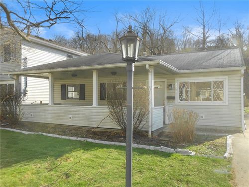 2870 N Meadow St, Natrona Heights, PA, 15065-1818 | Card Image