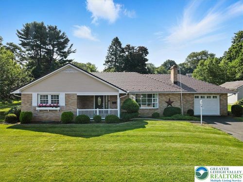 91 Maple St, Macungie, PA, 18062-1519 | Card Image