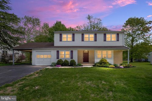 2403 Larkwood Dr, WILMINGTON, DE, 19810-2605 | Card Image