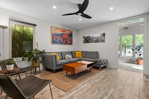 201 La Vista St, Austin, TX, 78704-6340 | Card Image