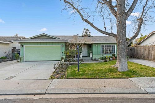 3913 Peacock Lane, Modesto, CA, 95356 | Card Image