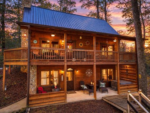 196 Mossy Rock Ln, ELLIJAY, GA, 30540-2845 | Card Image