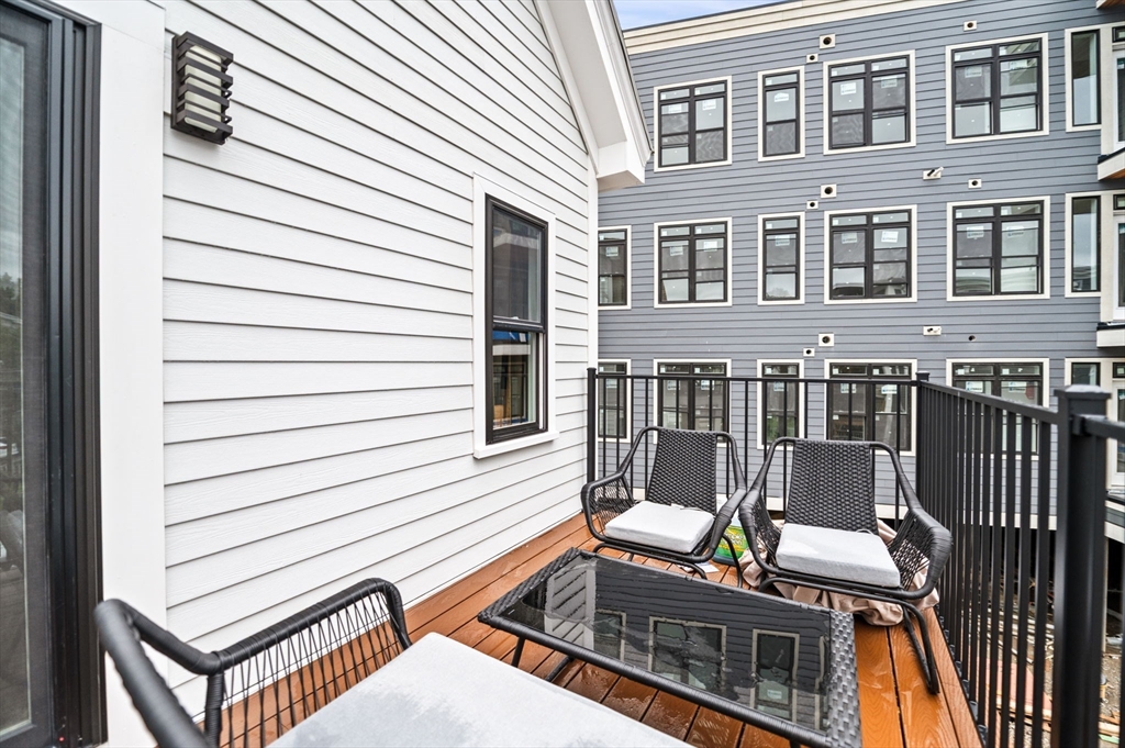 Residential Income in Boston 4