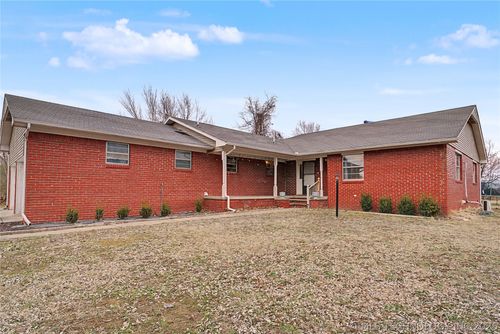14131 N 100th East Ave, Collinsville, OK, 74021-5306 | Card Image