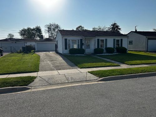 411 Kenyon Ave, Romeoville, IL, 60446-1509 | Card Image
