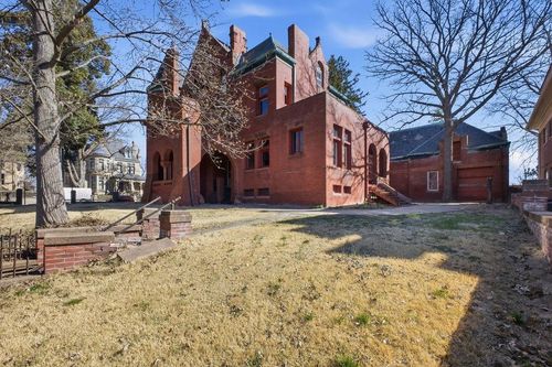 802 Hall St, Saint Joseph, MO, 64501-1659 | Card Image