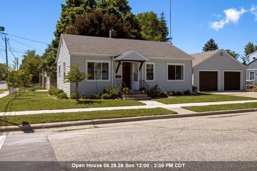 907 N 7th Avenue, STURGEON BAY, WI, 54235 | Card Image
