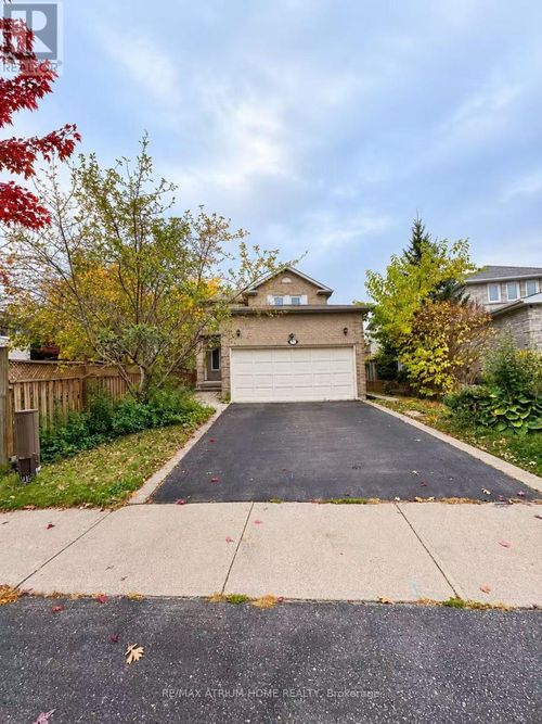 131 Redondo Dr, Thornhill, ON, L4J7S5 | Card Image