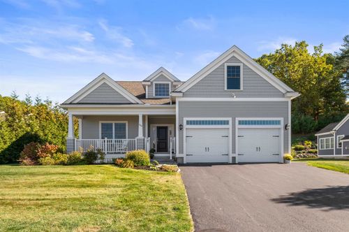 104 Boxwood Path, Greenland, NH, 03840-2466 | Card Image