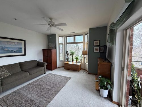 301 Harbour Town Dr, Madison, WI, 53717-2110 | Card Image