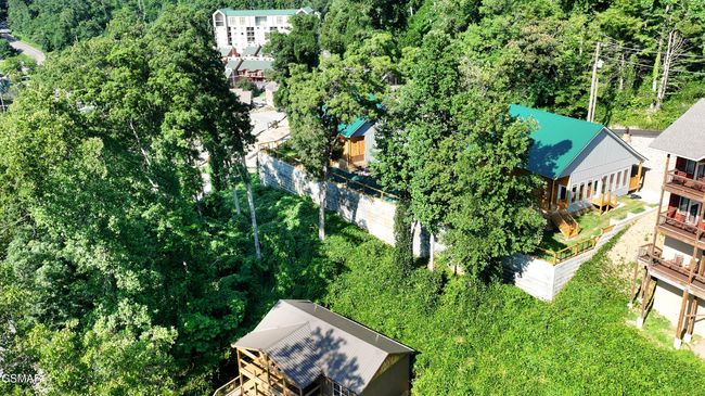 617 Davenport Rd, House other with 3 bedrooms, 3 bathrooms and null parking in Gatlinburg TN | Image 56