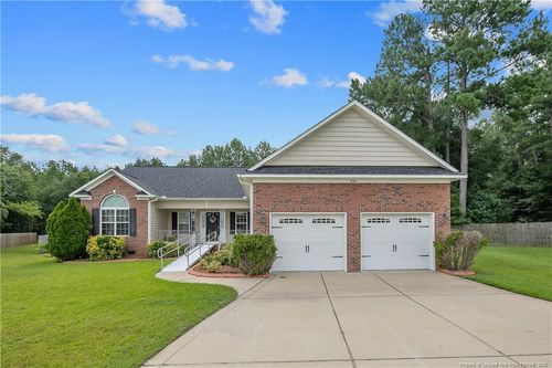 1733 Thunder Gulch Trl, Hope Mills, NC, 28348-8085 | Card Image