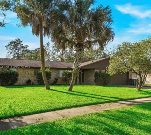 168 Westwood Dr, Daytona Beach, FL, 32119-1404 | Card Image