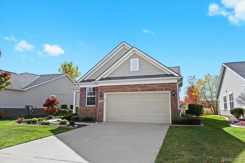 24338 Walloon Way, Flat Rock, MI, 48134-8335 | Card Image