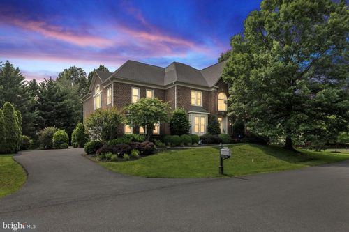 18309 Eldorado Way, LEESBURG, VA, 20176-7438 | Card Image