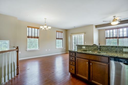 512 Waterview Ct, Cedar Knolls, NJ, 07927-2055 | Card Image