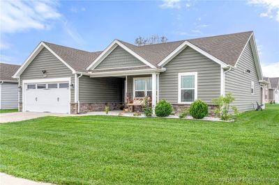 1250 Blackstone Trail, Home with 3 bedrooms, 2 bathrooms and null parking in Jeffersonville IN | Image 3