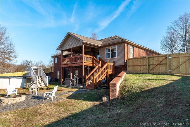 8408 Locust Dr, Home with 4 bedrooms, 3 bathrooms and null parking in Charlestown IN | Image 5