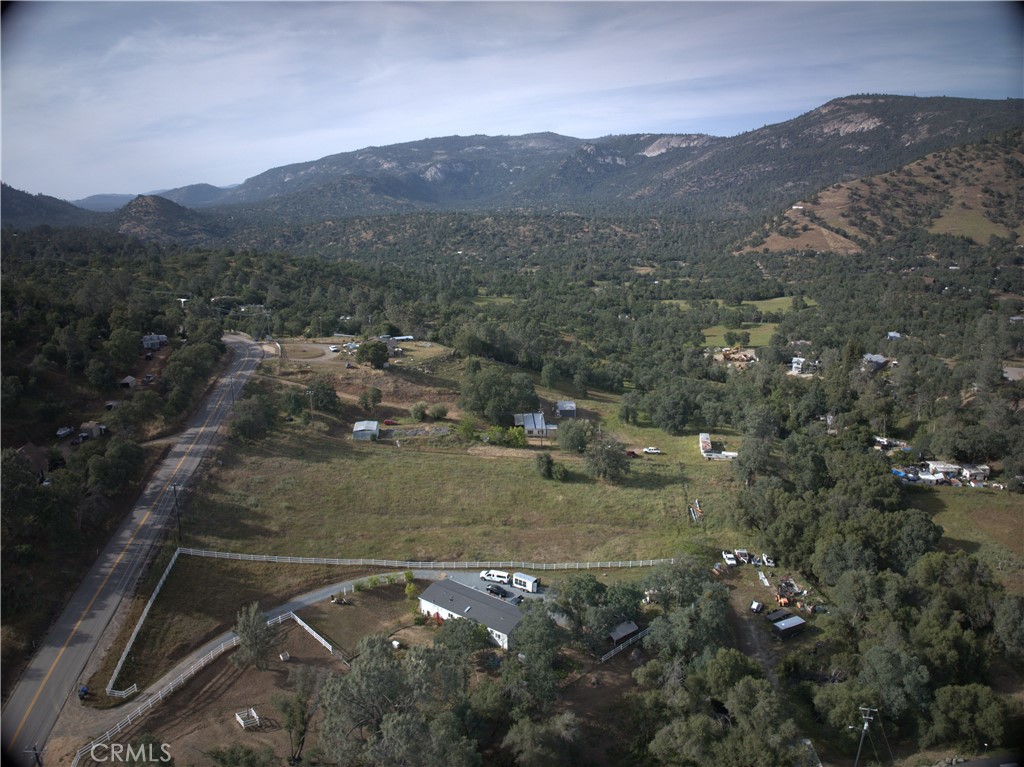 Land in Tollhouse