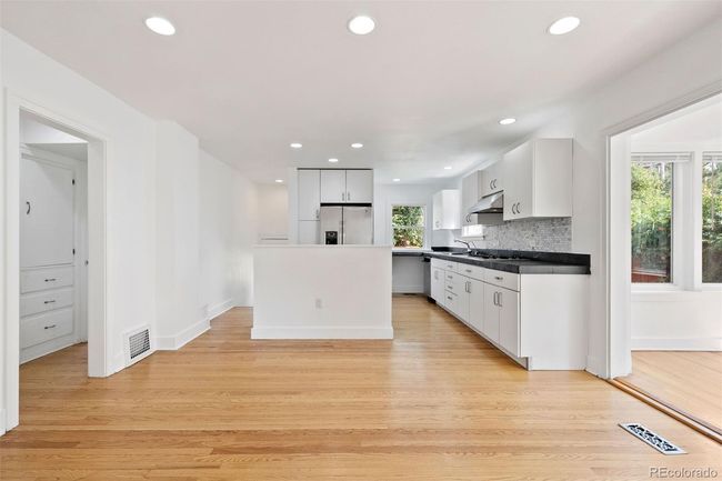 2044 Ivy St, House other with 5 bedrooms, 4 bathrooms and 5 parking in Denver CO | Image 14