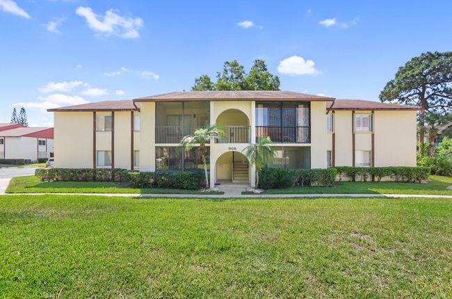 B2 - 4969 Sable Pine B2 Circle, Condo with 2 bedrooms, 2 bathrooms and null parking in West Palm Beach FL | Image 11