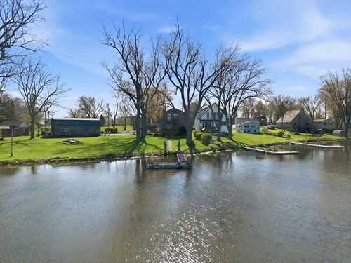 10317 195th Avenue, Bristol, WI, 53104 | Card Image
