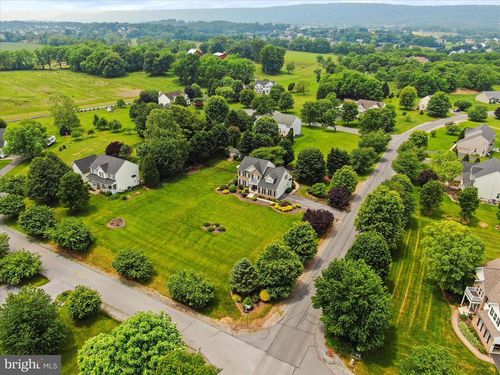 20 Cobblestone Ct, MARTINSBURG, WV, 25403-5074 | Card Image