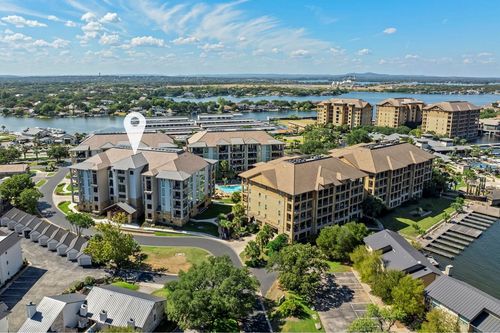 90 Island Dr, Horseshoe Bay, TX, 78657 | Card Image
