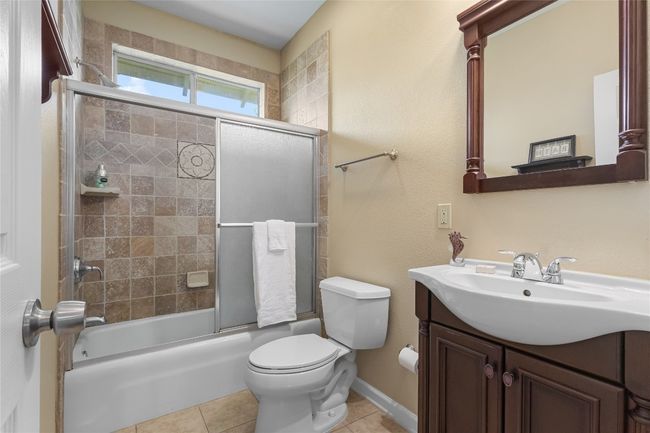 Full bath with tub/shower combination | Image 17