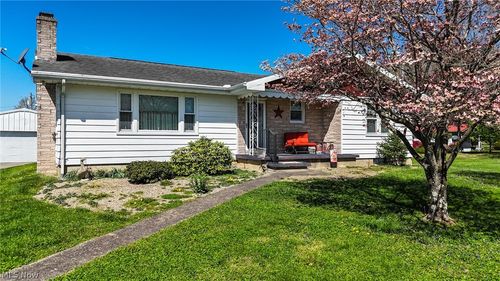 35 Poinciana St, Newport, OH, 45768-5139 | Card Image