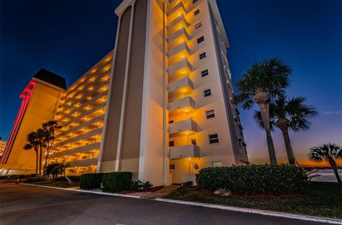 303-4750 Cove Cir, St Petersburg, FL, 33708-2856 | Card Image