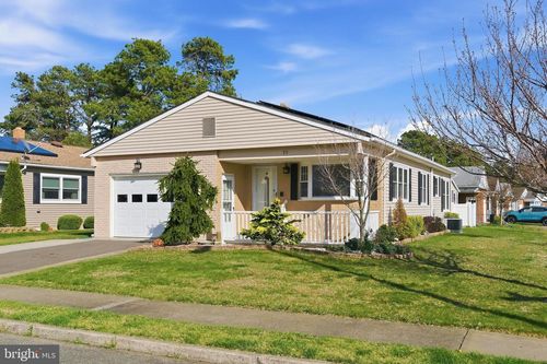 55 Woodstock Dr, Toms River, NJ, 08757-6526 | Card Image
