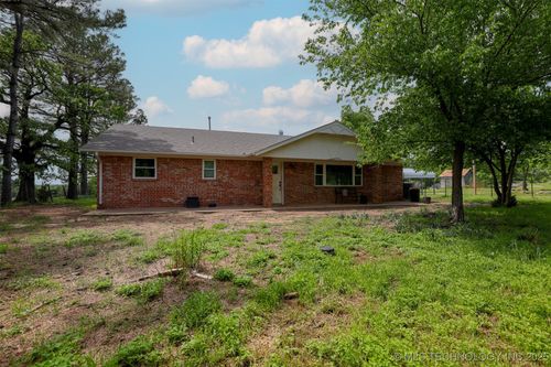 1414 N Eagle Rd, Yale, OK, 74085-2606 | Card Image