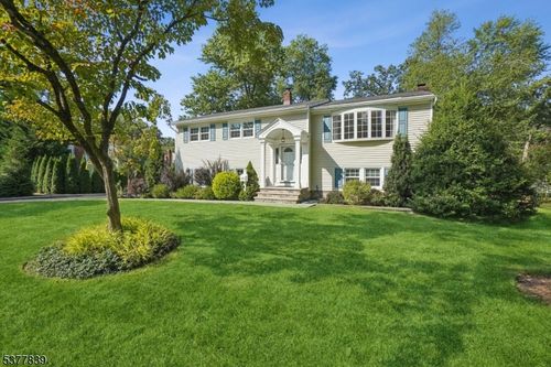 189 Lawrence Dr, Berkeley Heights, NJ, 07922-1288 | Card Image