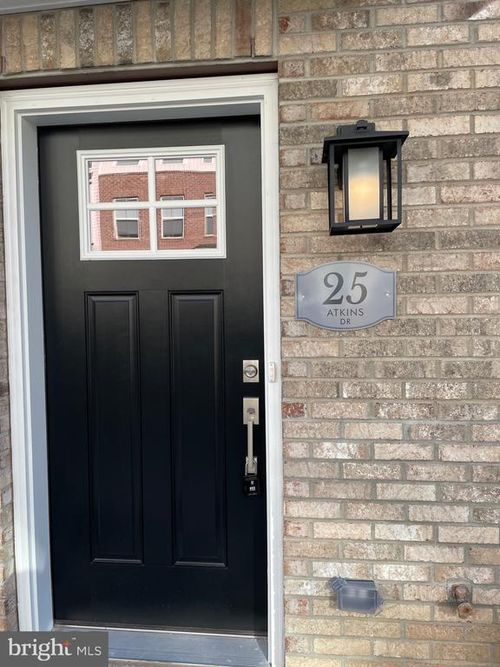 25 Atkins Dr, BRIDGEPORT, PA, 19405-1475 | Card Image