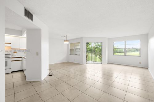 212e-901 Sw 128th Ave, Pembroke Pines, FL, 33027-7101 | Card Image