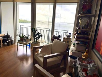 7H - 770 Ne 69th St, Condo with 1 bedrooms, 2 bathrooms and null parking in Miami FL | Image 2