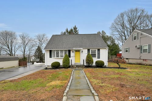 71 Camp St, Watertown, CT, 06779-1111 | Card Image