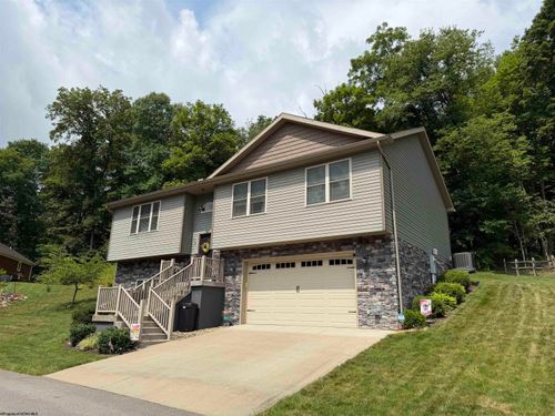 16 Bunker Hill Lane, Fairmont, WV, 26554 | Card Image