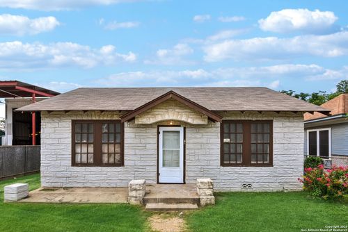 106 Carroll St, San Antonio, TX, 78225-1428 | Card Image