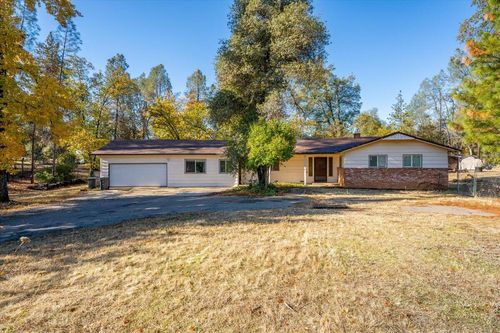18142 Ranchera Rd, Shasta Lake, CA, 96019-8949 | Card Image