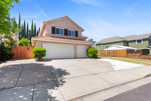 2053 Raven Street, Tracy, CA, 95376 | Card Image