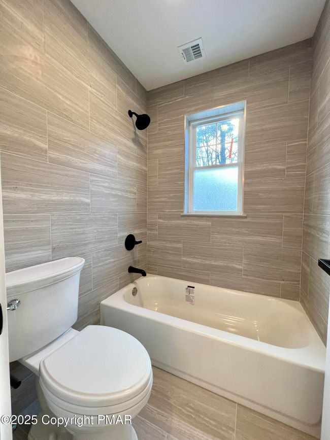 Bathroom 2 | Image 33