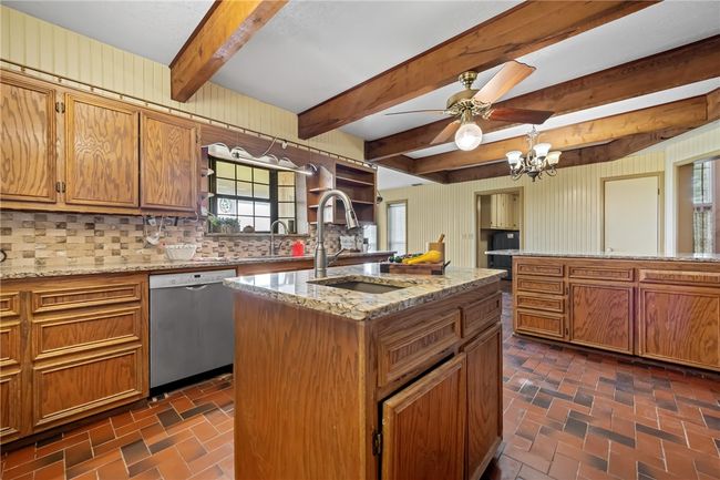 9522 County Road 1178, House other with 4 bedrooms, 4 bathrooms and null parking in Taft TX | Image 14