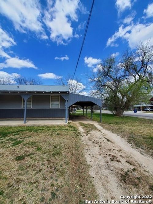 400 Pfeil St, Schertz, TX, 78154-1931 | Card Image