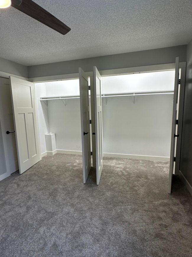 Bed 1 closet.jpg | Image 8