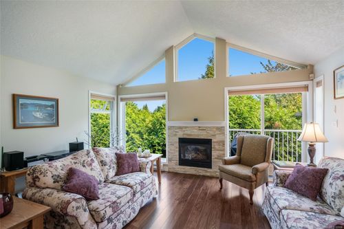 12-571 Bradley St, Nanaimo, BC, V9S1B9 | Card Image