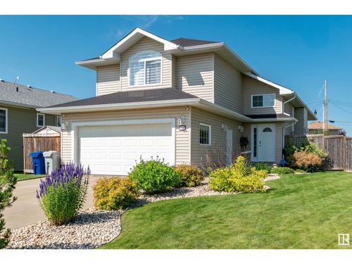 112 4 Ave S, Hay Lakes, AB, T0B1W0 | Card Image