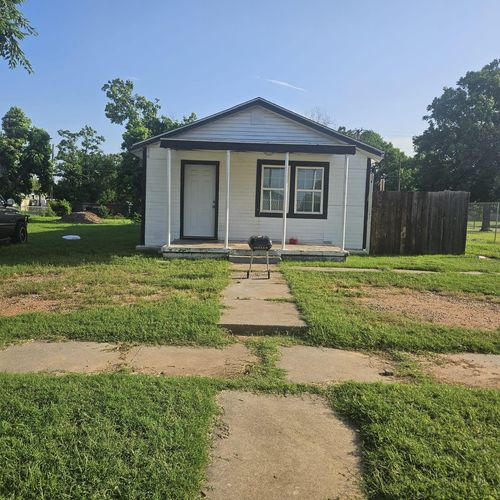 1302 N 6th St, Wichita Falls, TX, 76306-3115 | Card Image